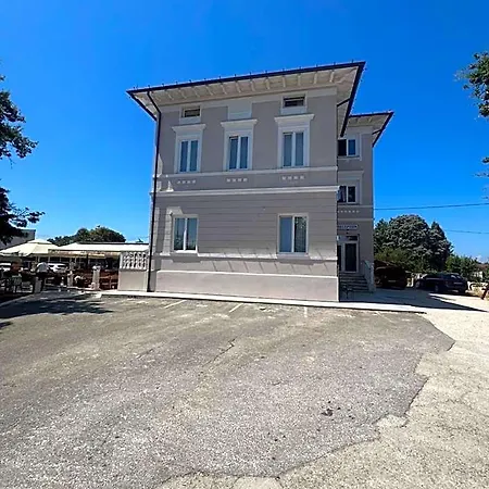 San Valentino 3*